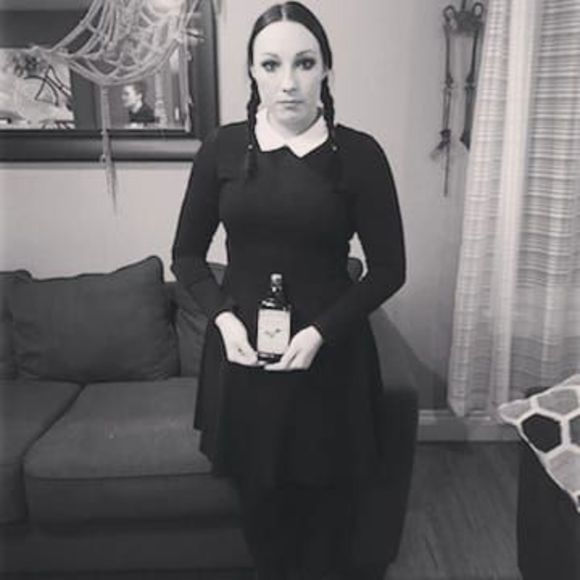 Meet your Posher, Angelina - Picture 1 of 1